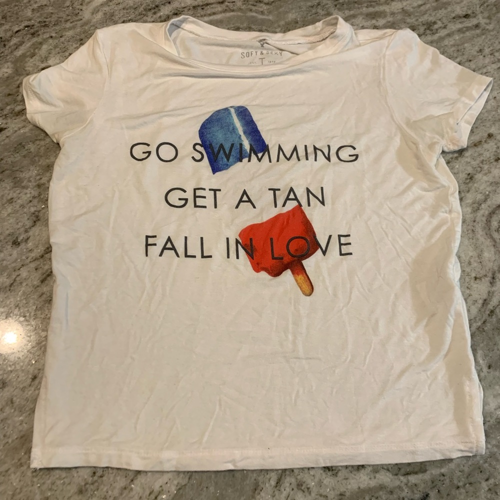 American eagle t shirt
